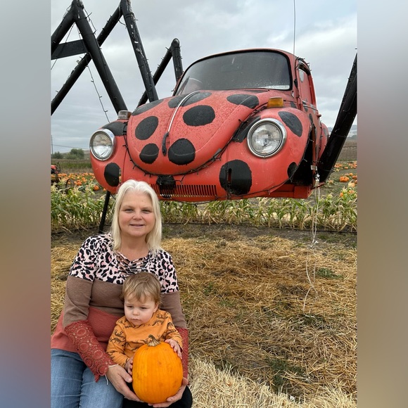 Meet your Posher, Teresa - Picture 1 of 1